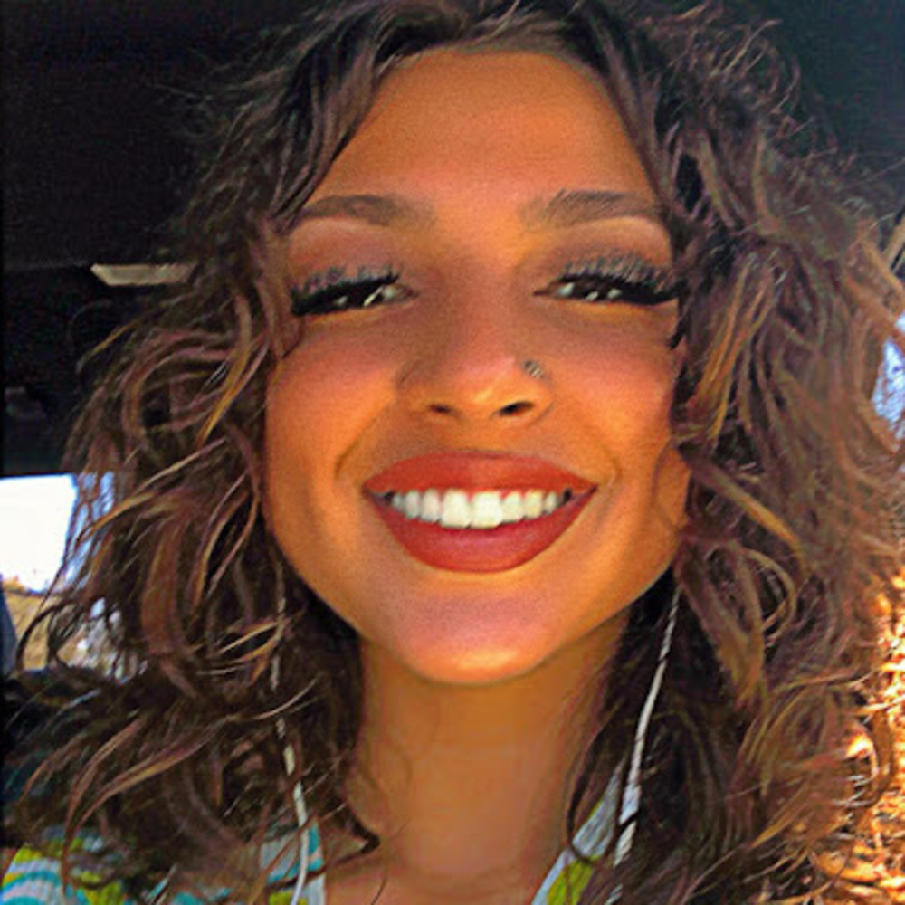 Meet your Posher, Mikayla